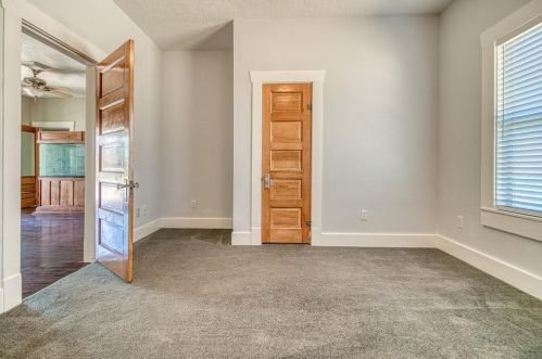 206 Idaho St, Morgans Point TX 77571-5507 exterior