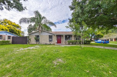 2111 Smithfield Pl, Lakeland, FL 33801-6636