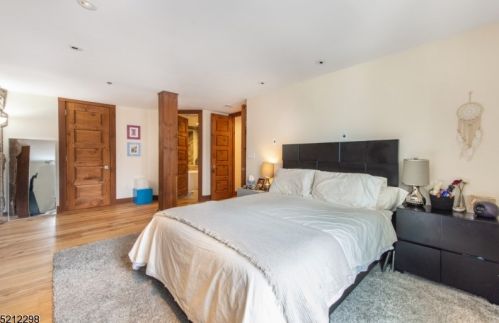 240 Main St, West Paterson NJ  07424-1351 exterior