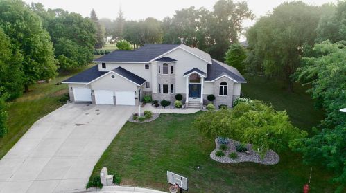 70 Shoreview Cir, Cottonwood, MN 56229-9790