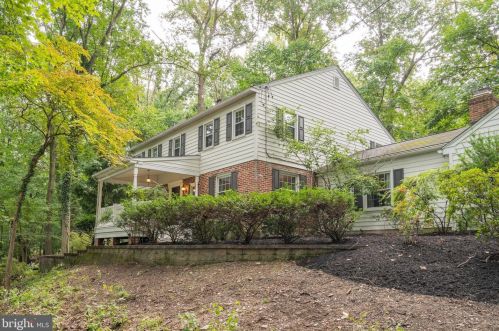 489 Cassatt Rd, Berwyn, PA 19312-1329