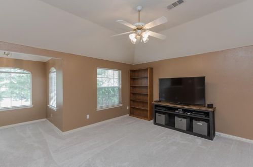 2112 Huron Cir, Denton TX  76210-2951 exterior