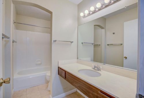 2226 Baywater Ln, Rancho Cordova CA  95670-4256 exterior