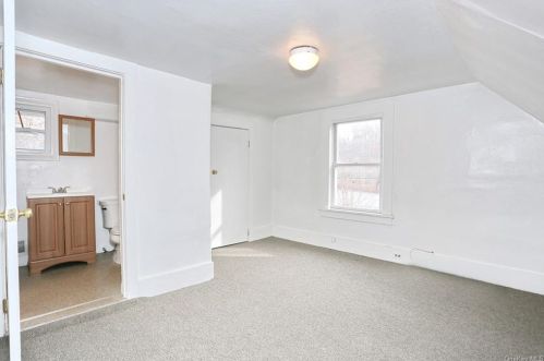 369 Route 17, Tuxedo Park NY  10987-4306 exterior