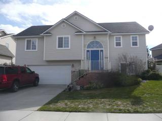 7719 Parway Ln, Amber, WA 99004-8617