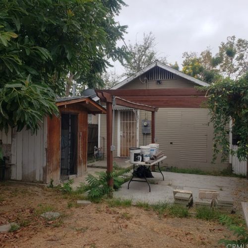 125 68th Way, Long Beach, CA 90805-1226