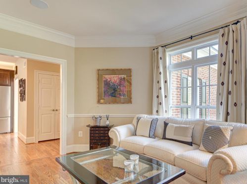 20500 Stone Fox Ct, Leesburg VA 20175-7223 exterior