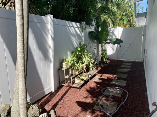 250 10th St, Delray Beach FL  33444-4048 exterior