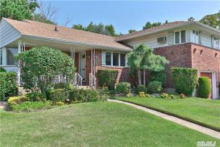 627 Kildare Cres, Seaford, NY 11783-1146
