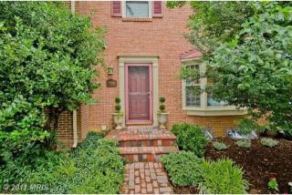 7956 Hidden Bridge Dr, Springfield VA  22153-3202 exterior