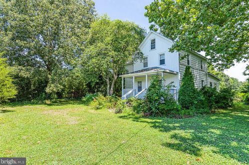 5471 Sharps Rd, Foneswood, VA 22572-4121
