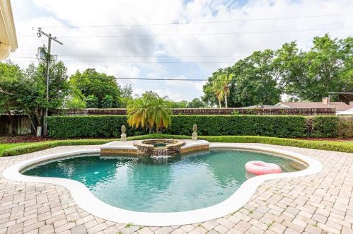 2240 Thunderbird Trl, Maitland FL  32751-3745 exterior