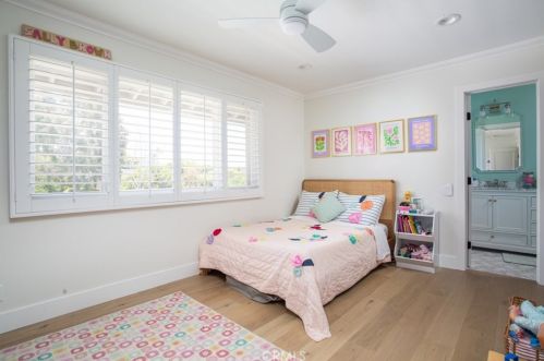 2936 Alta Vis Dr, Newport Beach CA  92660-3205 exterior