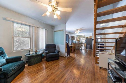 399 Ocean Ave, East Rockaway, NY 11518-1224