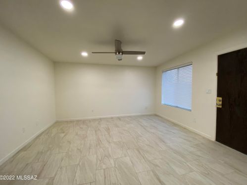 1437 Delaware St, Tucson AZ  85745-2305 exterior