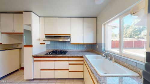 2607 Olive Ave, Fullerton CA 92833-3450 exterior