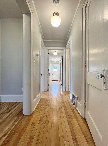 4532 Newhall St, Milwaukee WI 53211-1527 exterior