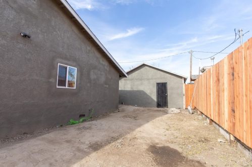 1619 Tenaya Dr, Modesto CA  95354-3820 exterior
