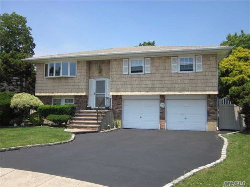 2026 Azalea Ct, Seaford, NY 11783-2704