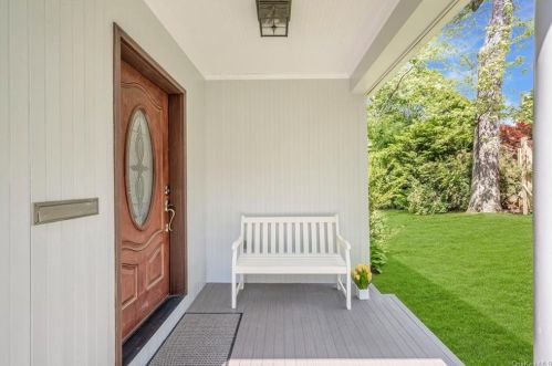73 Lawton Ave, Hartsdale, NY 10530-2524