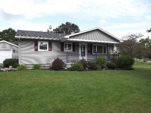 376 Delaware Ave, Jamestown, NY 14701-7647