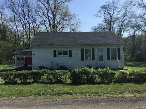 1031 Eden Evans Center Rd, Angola NY  14006-8860 exterior