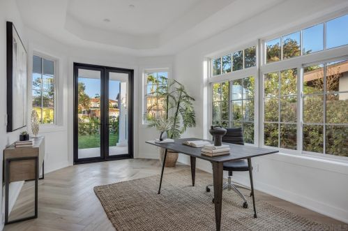 710 Cabrillo Ave, San Diego CA  92118-2030 exterior