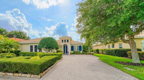 305 Cipriani Way, Nokomis, FL 34275-6769