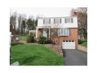 3007 Albine Dr, Glenshaw, PA 15116-1146