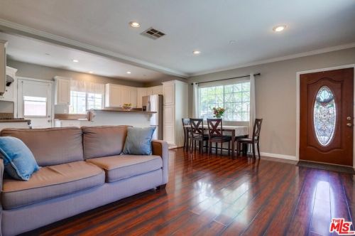 8549 Alameda St, Downey CA 90242-2621 exterior