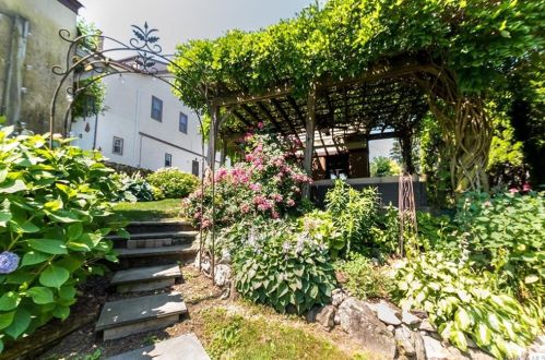 11 Sutton Pl, Crotonville NY  10562-4419 exterior