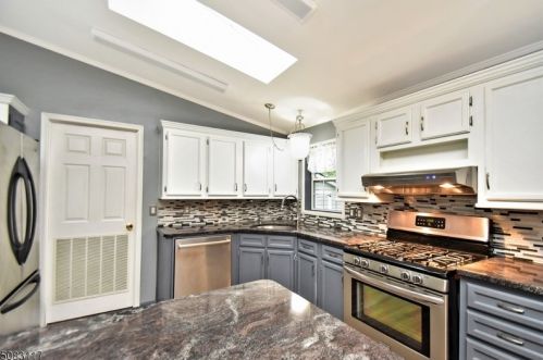 21 Twilight Trl, Belvidere NJ  07823-2905 exterior