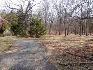 44 Old Farm Rd, Wilton, CT 06897-2902
