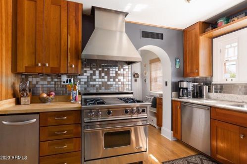 1602 Encanto Blvd, Phoenix AZ  85007-1204 exterior