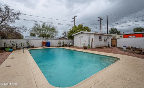 1901 Columbus Blvd, Tucson, AZ 85712-3228