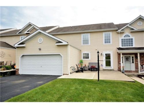 102 Sandy Brae Dr, Canonsburg, PA 15317-4956