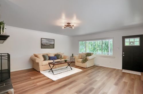 499 Harpers Ferry Rd, Beaver Falls PA  15010-6939 exterior