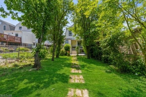 1312 81st St, North Bergen NJ  07047-4148 exterior