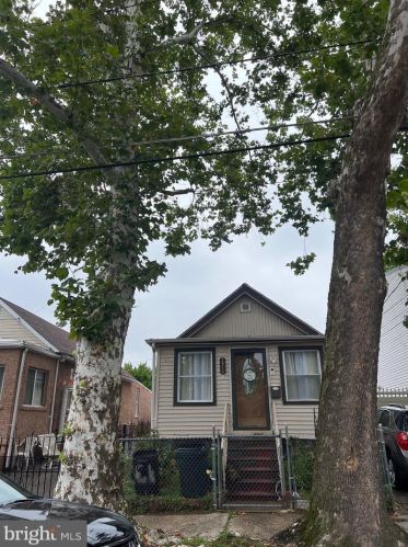 1054 31st St, Camden NJ  08105-4116 exterior