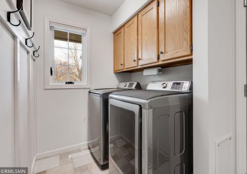 623 Crimson Leaf Ct, Saint Paul MN 55123-3046 exterior