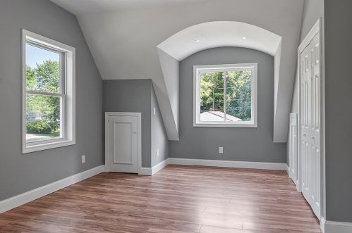 1 James St, Derry NH  03038-4525 exterior
