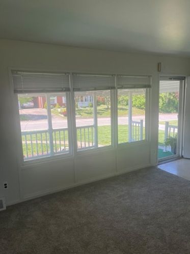 920 Anne Ave, North Charleroi, PA 15022-1001