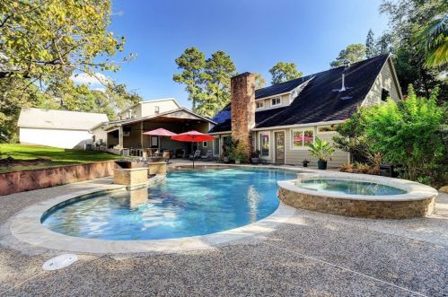 1301 Cypress Ln, Humble, TX 77339-3409