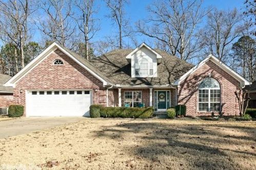 129 Hibiscus Dr, North Little Rock, AR 72113-5819