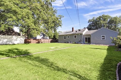 2621 Clough Ave, Hammond IN  46322-1904 exterior