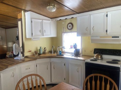 64 Wentworth Rd, Grafton, NH 03240-3731