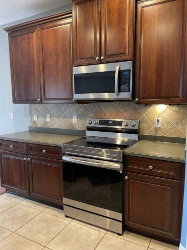 8356 Shallow Crk Ct, New Port Richey FL 34653-7020 exterior