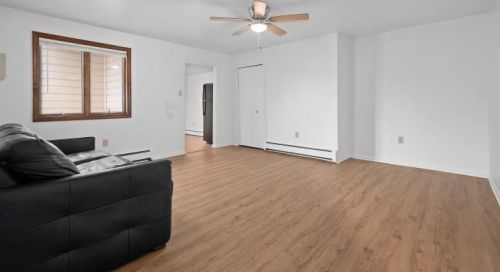 2707 Larkins Way, Pittsburgh, PA 15203-2246
