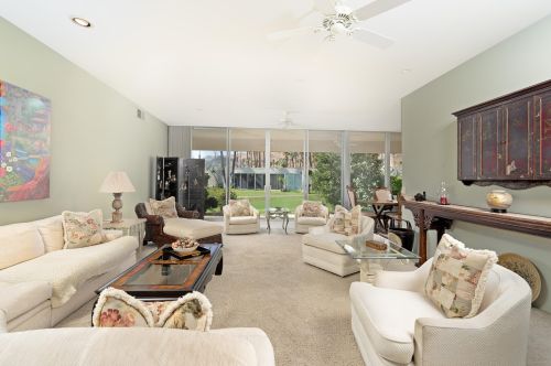 205 Desert Lakes Dr, Palm Springs, CA 92264-5526