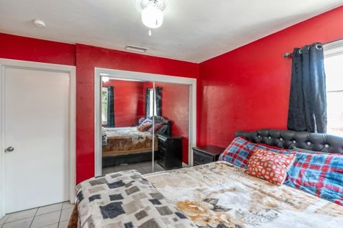 282 Hill St, Lake Elsinore CA  92530-3926 exterior